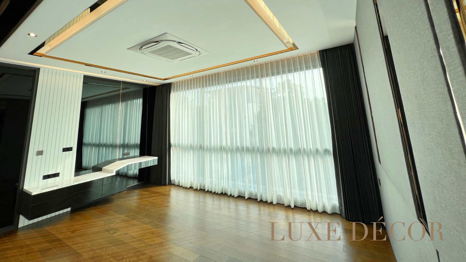 ไขข้อสงสัยผ้าม่านมีกี่แบบ? เลือกม่านให้ตรงใจ ดูแลรักษาง่าย ฉบับปี 2026