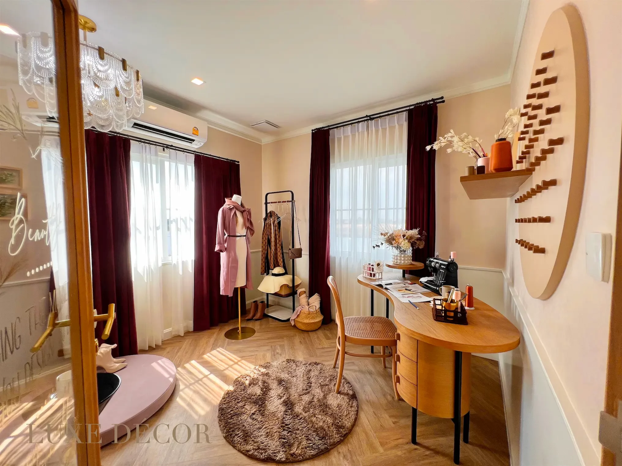 คู่มือเลือกผ้าม่าน: ประเภท ขนาด และโทนสี เพื่อบ้านที่สวยงามและลงตัว